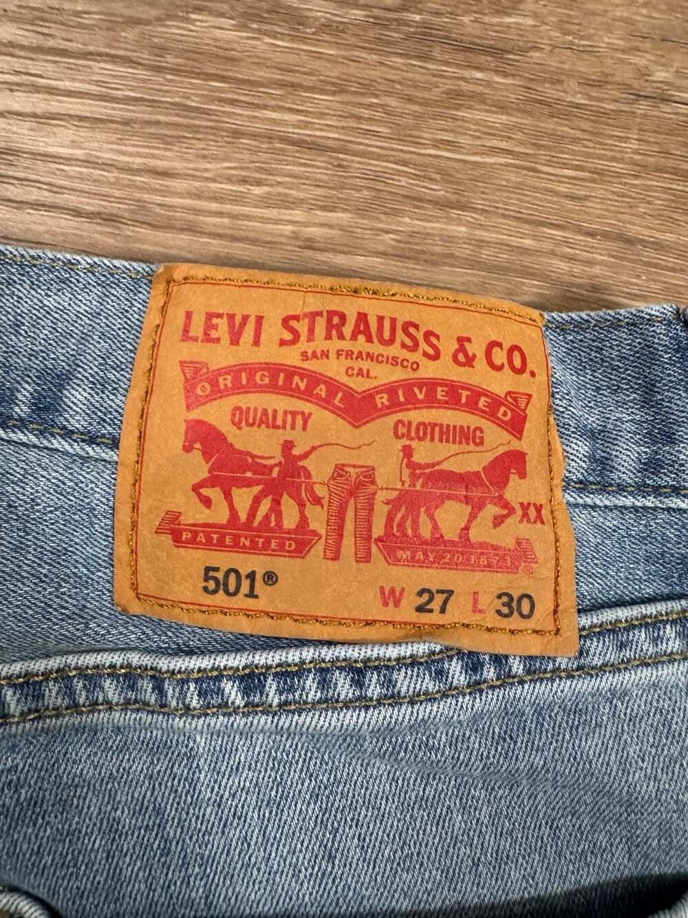 Levi’s 501 Original Fit Jeans Light Wash Straight Leg Women’s 27x30 - Picture 11 of 12